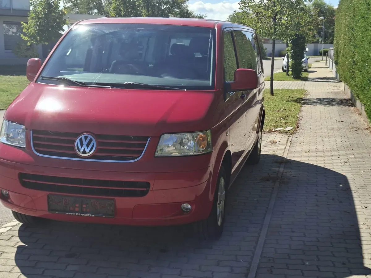 Volkswagen T5 2008 photo 2
