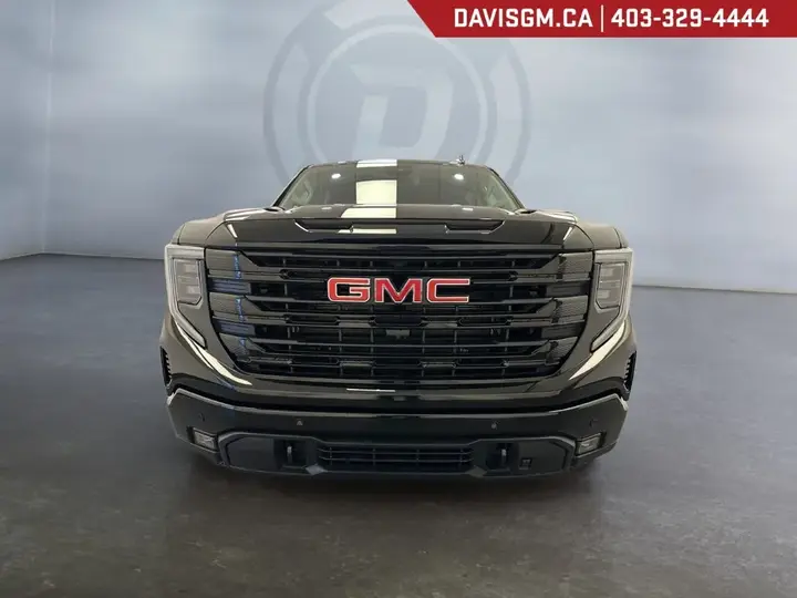 GMC Sierra 1500 2026 photo 2