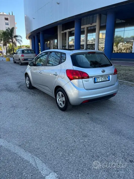 Kia Venga 2014 photo 3