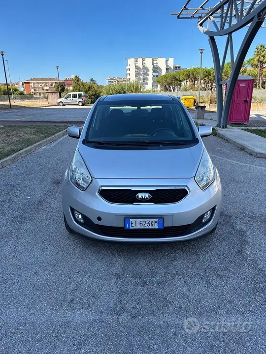 Kia Venga 2014 photo 5
