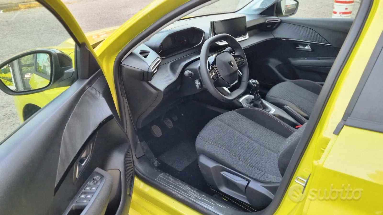 Peugeot 208 2025 photo 4