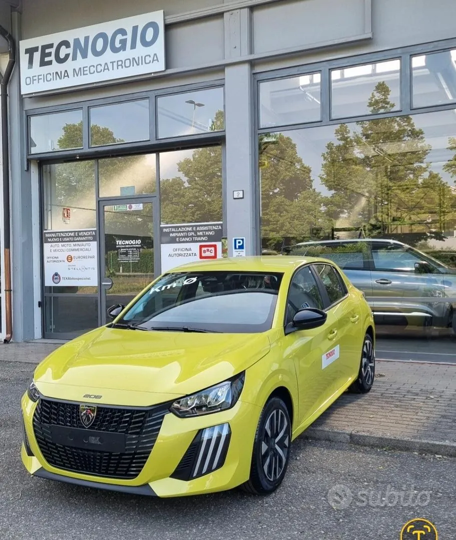 Peugeot 208