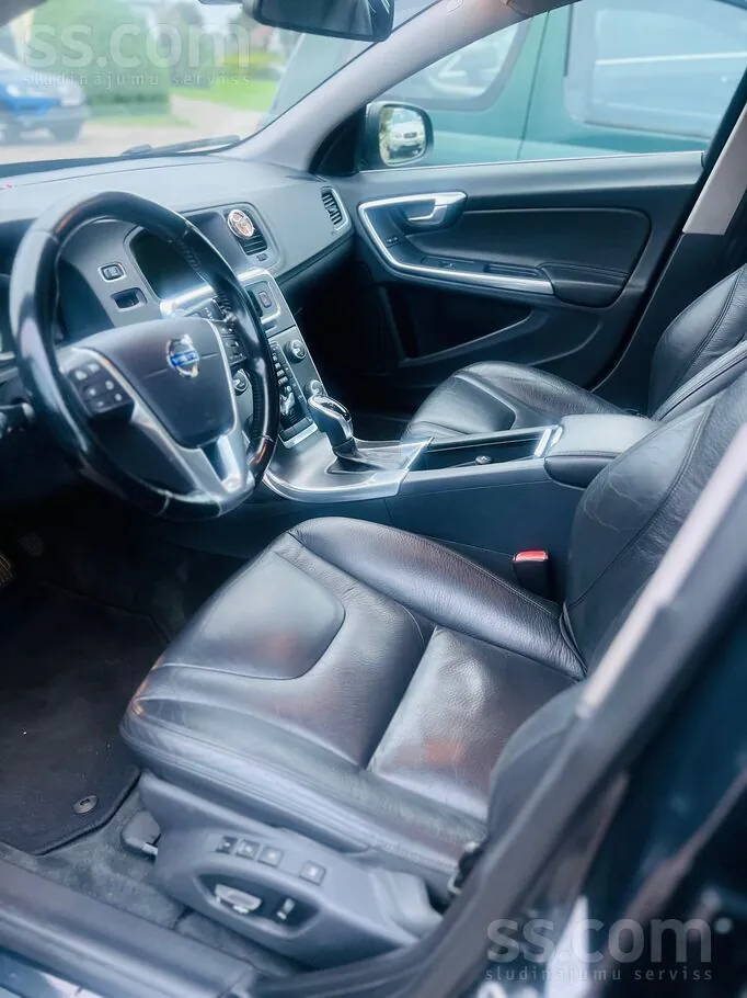 Volvo S60 2013 photo 5