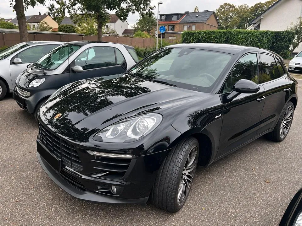 Porsche Macan S
