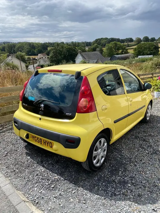 Peugeot 107 2009 photo 4