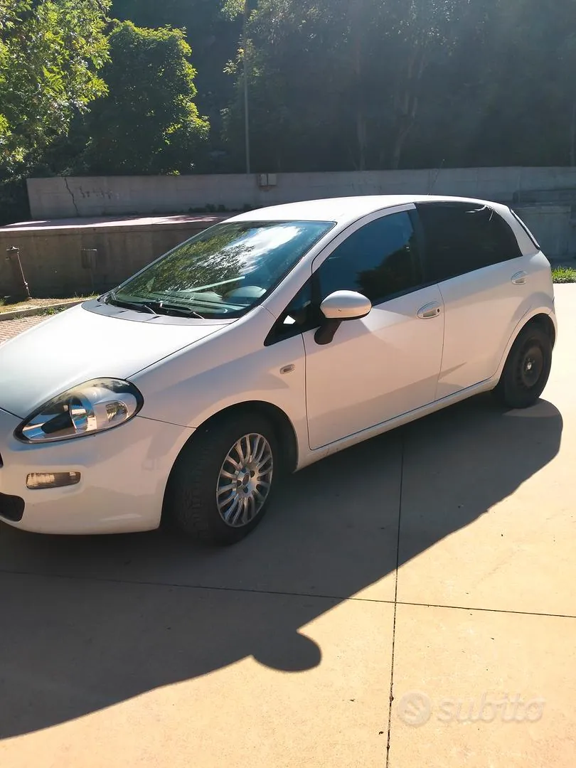 Fiat Punto 2013 photo 4