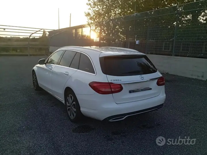 Mercedes-Benz C 220 D 2017 photo 4