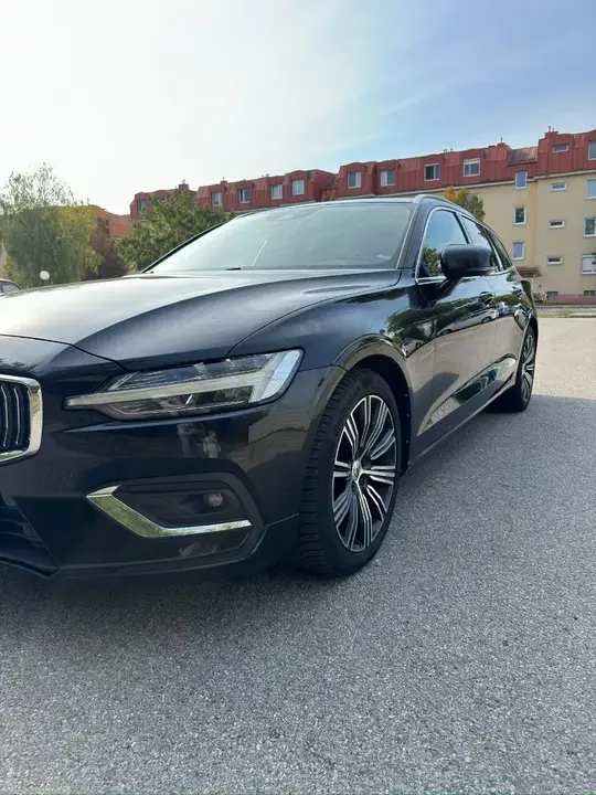Volvo V60 2020 photo 2