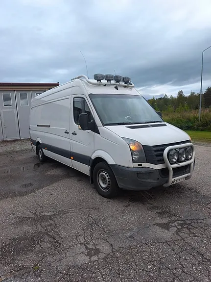 Volkswagen Crafter 35 2015 photo 2