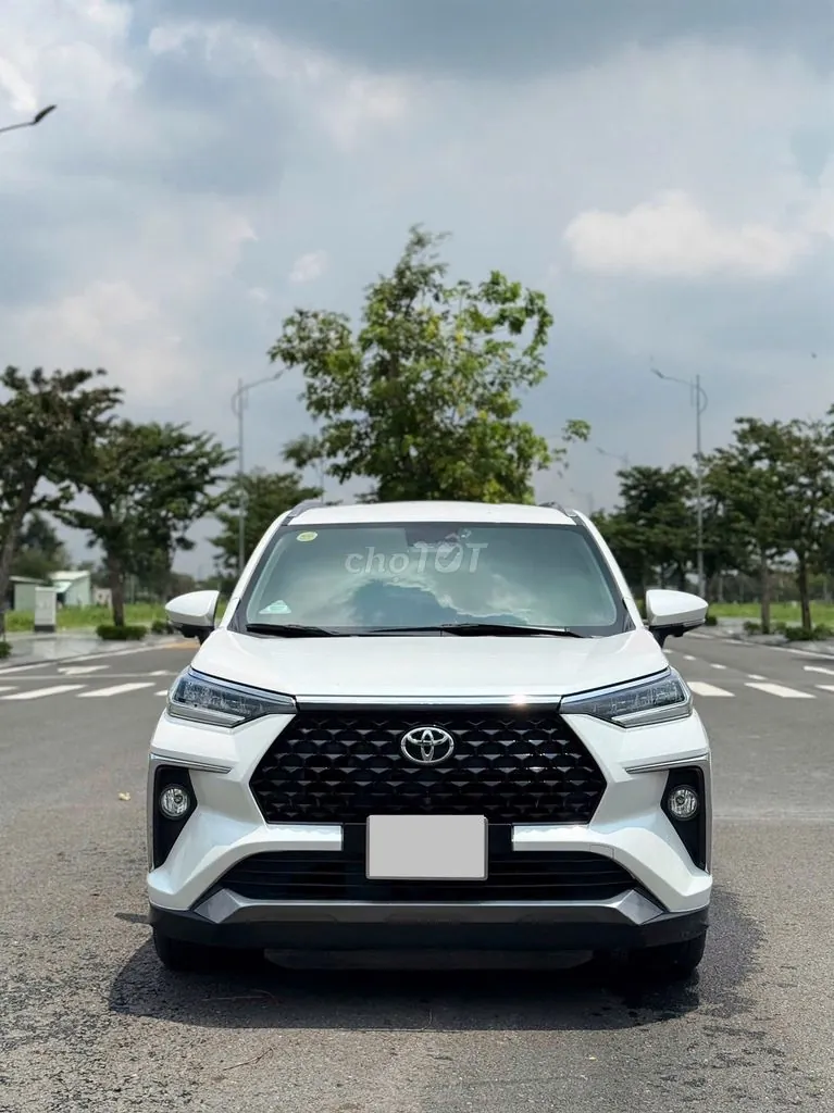 Toyota Veloz Cross