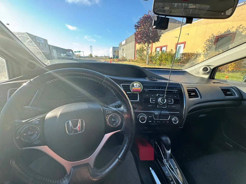 Honda Civic 2013 photo 2