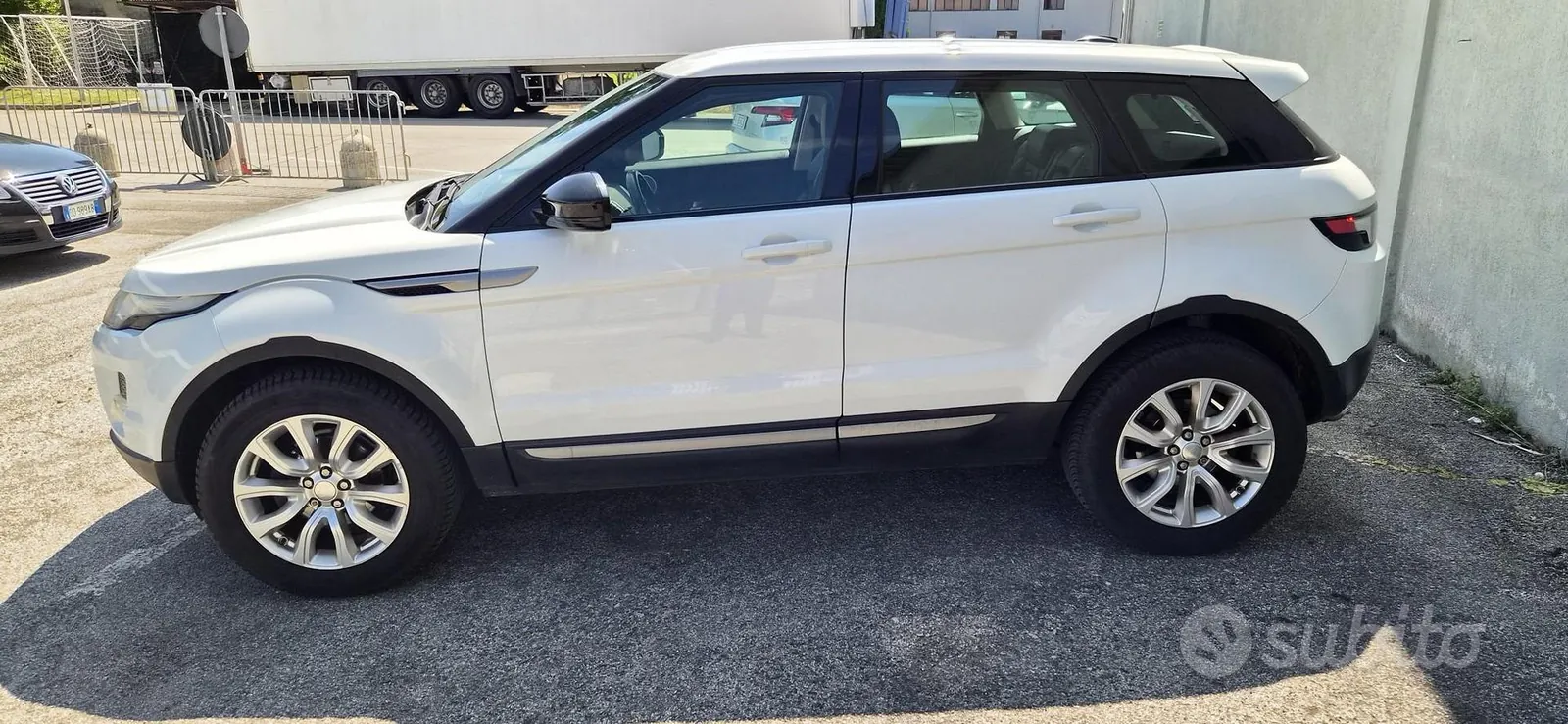 Land Rover Evoque 2014 photo 5