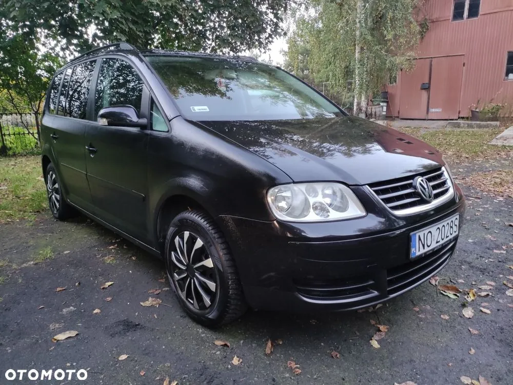 Volkswagen Touran 2005 photo 2
