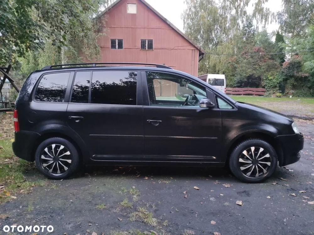 Volkswagen Touran 2005 photo 4