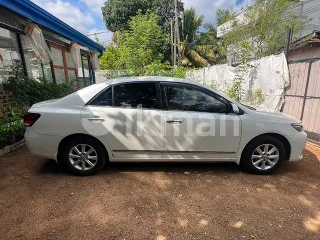 Toyota Premio 2018 photo 3