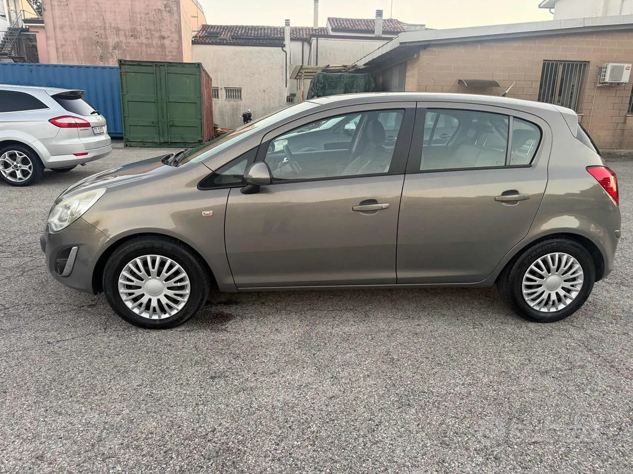 Opel Corsa 2012 photo 4