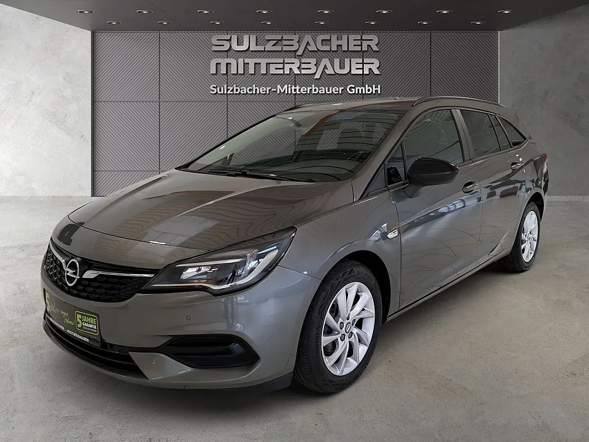 Opel Astra 2022 photo 3