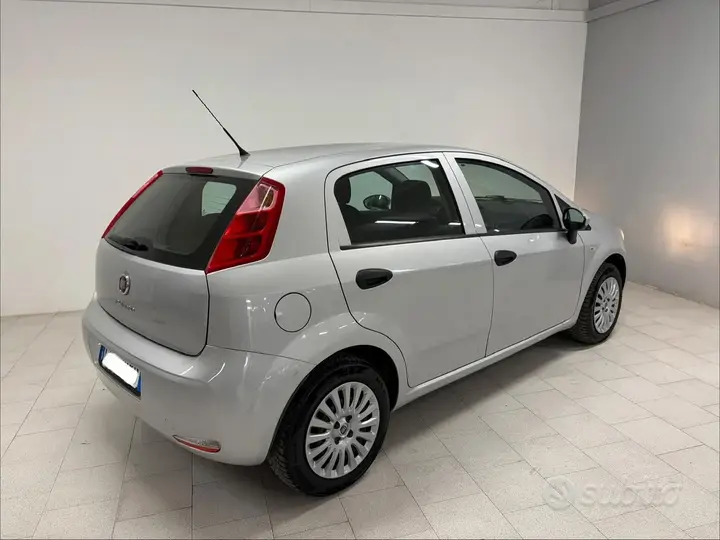Fiat Punto 2016 photo 4