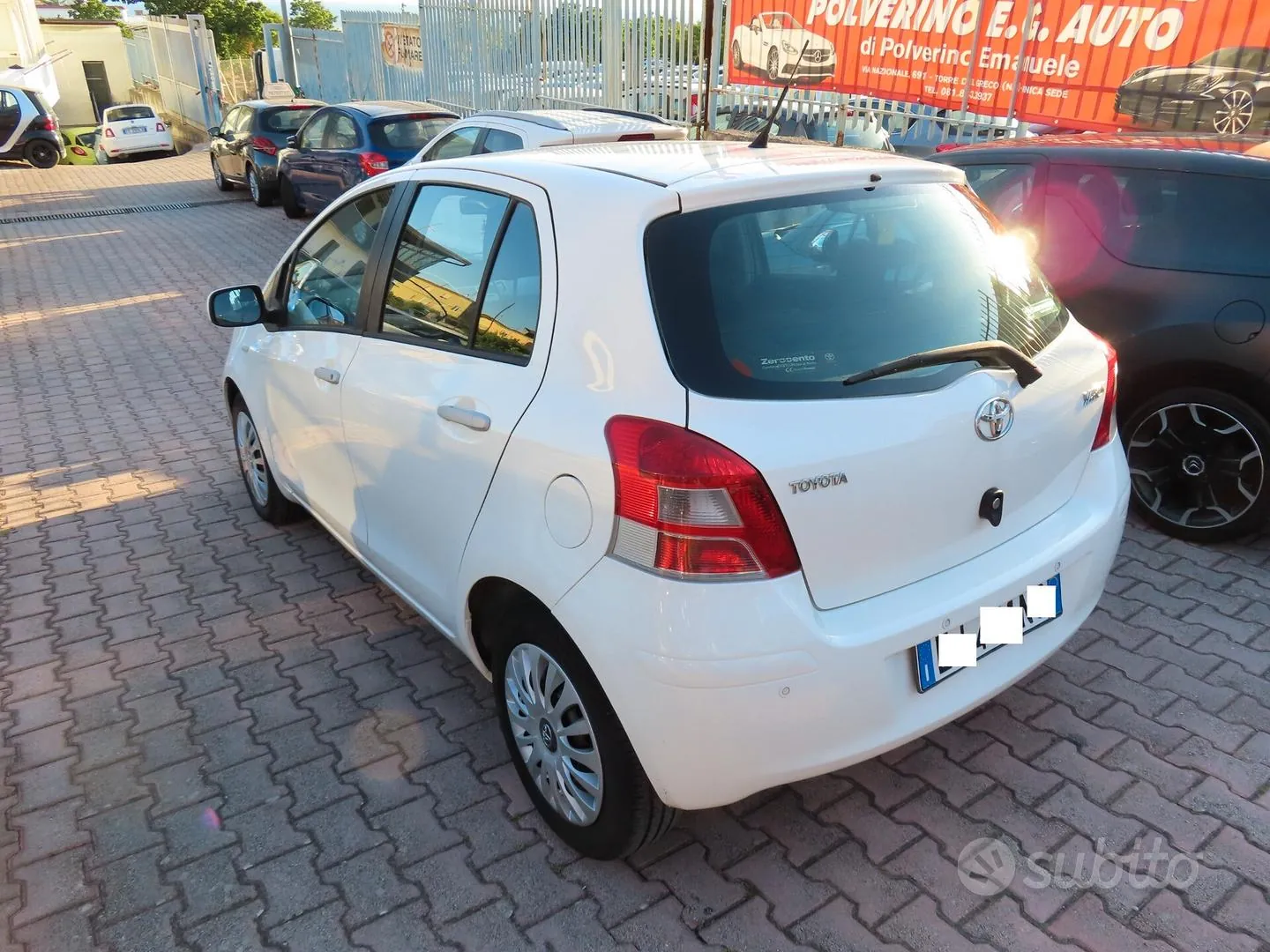Toyota Yaris 2011 photo 4
