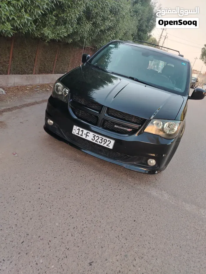 Dodge Caravan 2018 photo 2