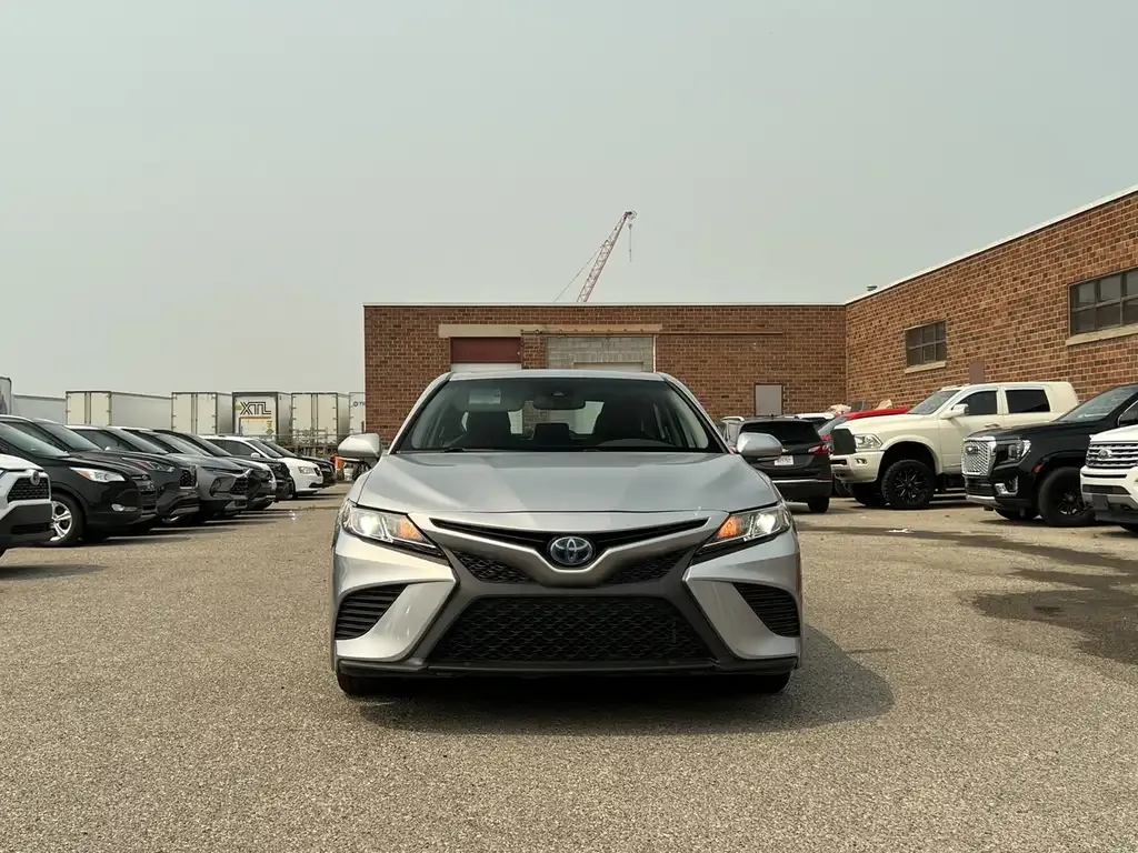 Toyota Camry 2020 photo 2
