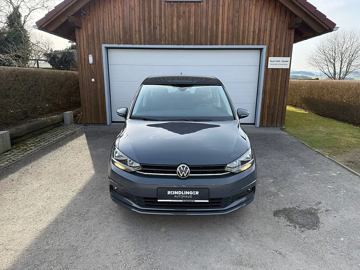 Volkswagen Touran 2022 photo 3