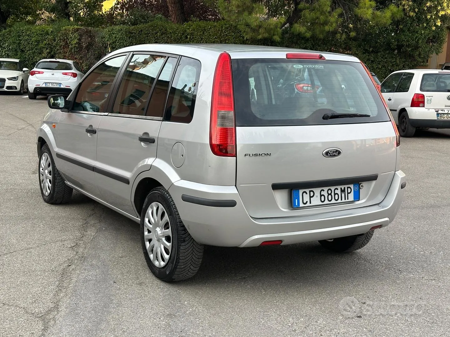 Ford Fusion 2004 photo 4