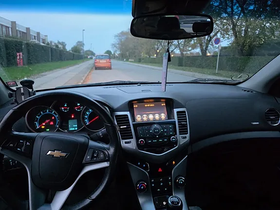 Chevrolet Cruze 2012 photo 3