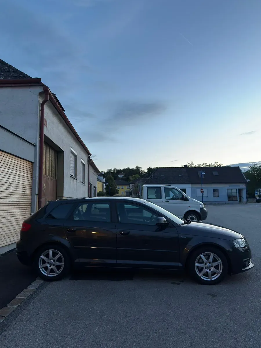 Audi A3 2010 photo 3