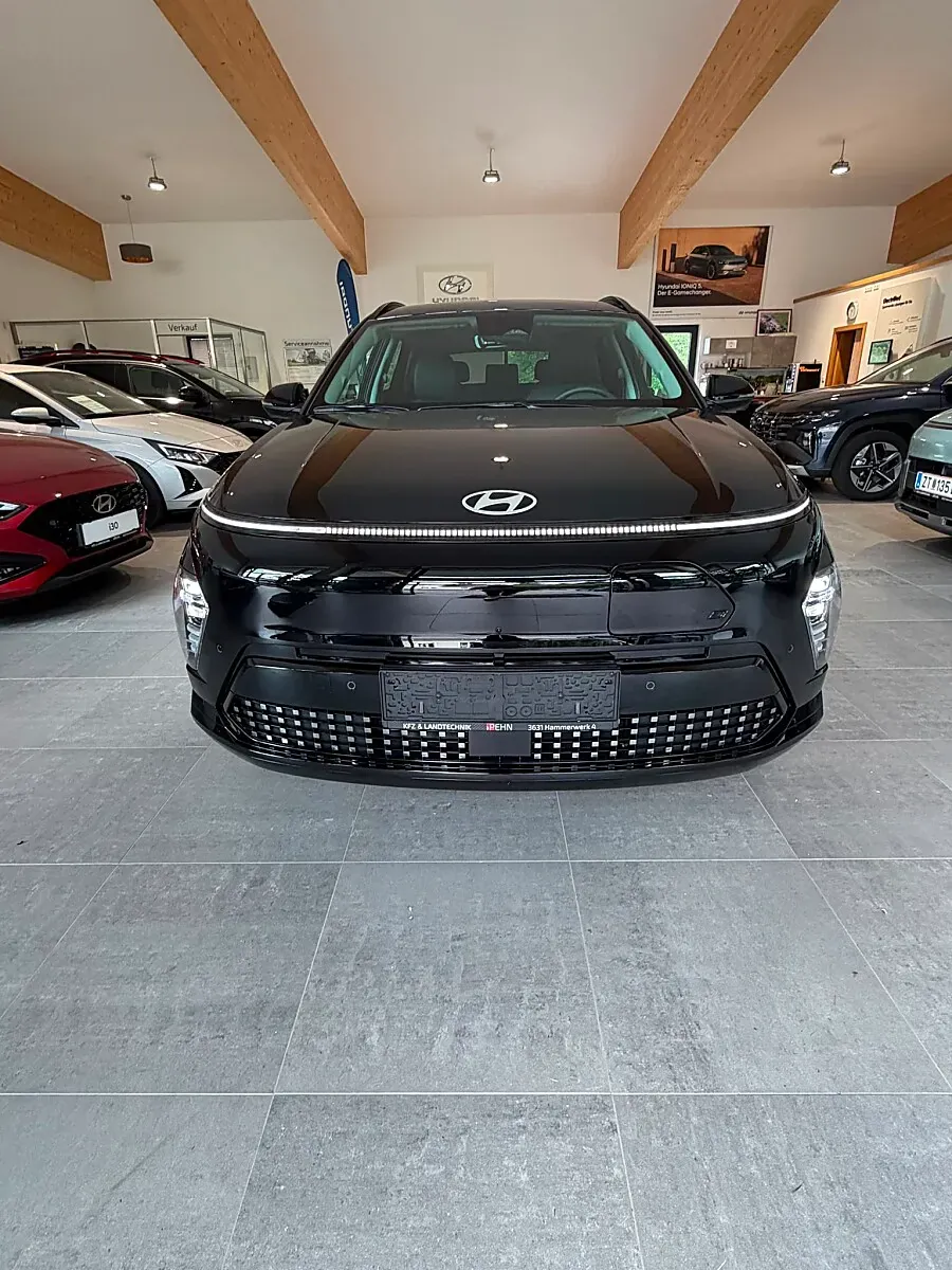 Hyundai Kona photo 2