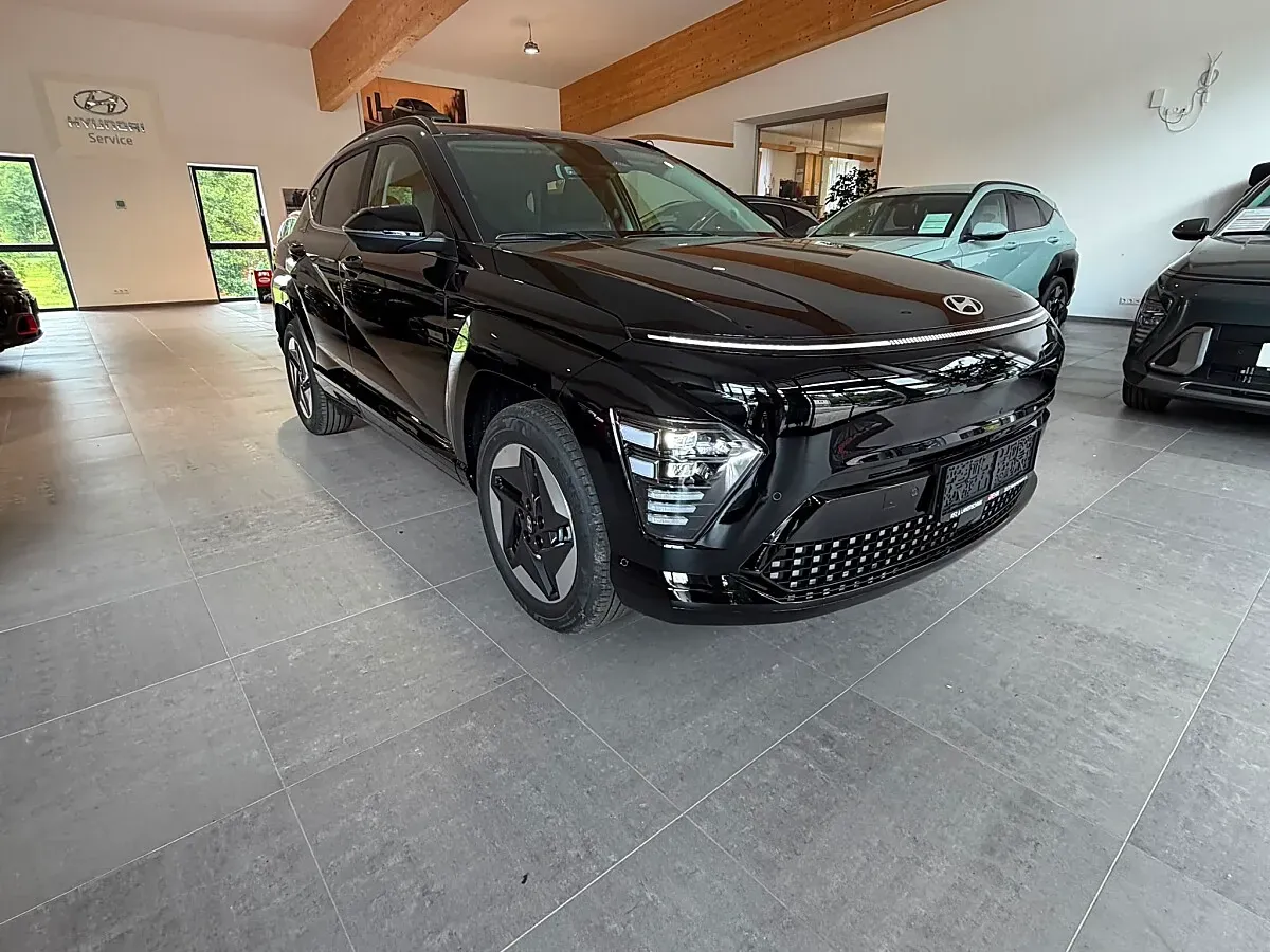 Hyundai Kona photo 3