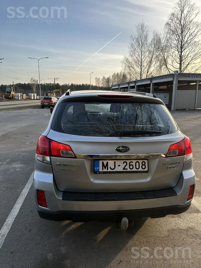 Subaru Outback 2015 photo 3
