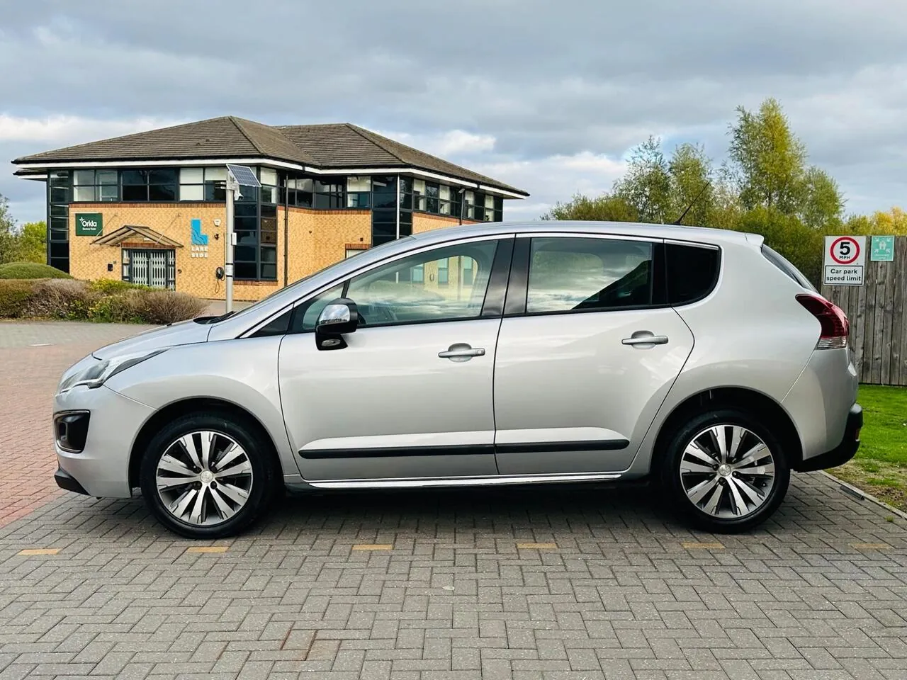 Peugeot 3008 2015 photo 5