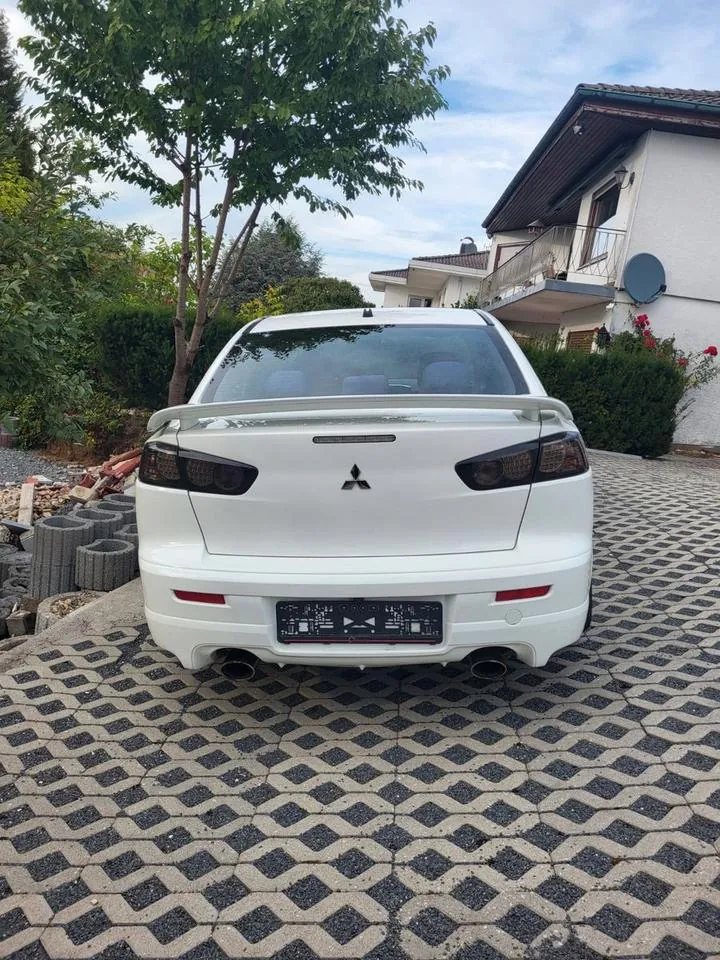 Mitsubishi Lancer