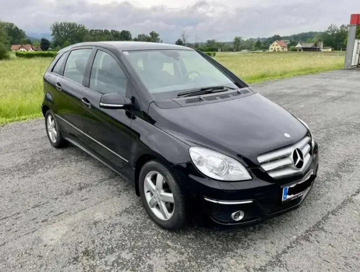 Mercedes-Benz B-Class 2008 photo 2