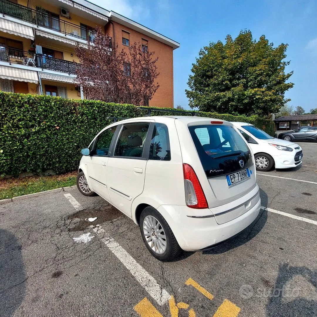 Lancia Musa 2012 photo 3