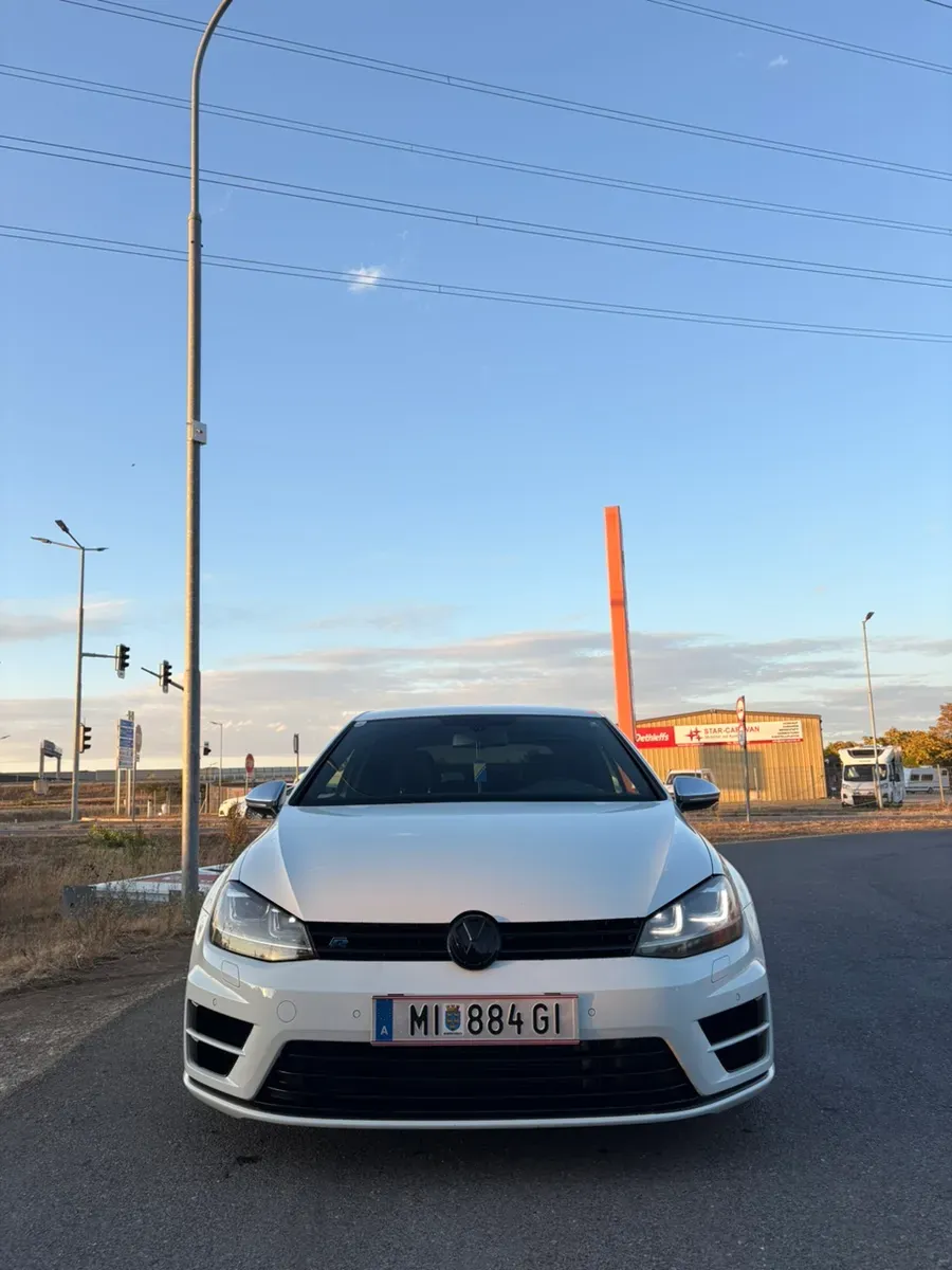 Volkswagen Golf 2014 photo 2