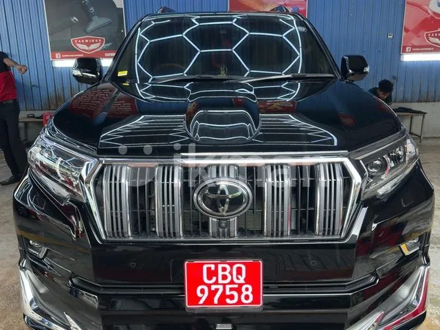 Toyota Land Cruiser Prado 2023 photo 3