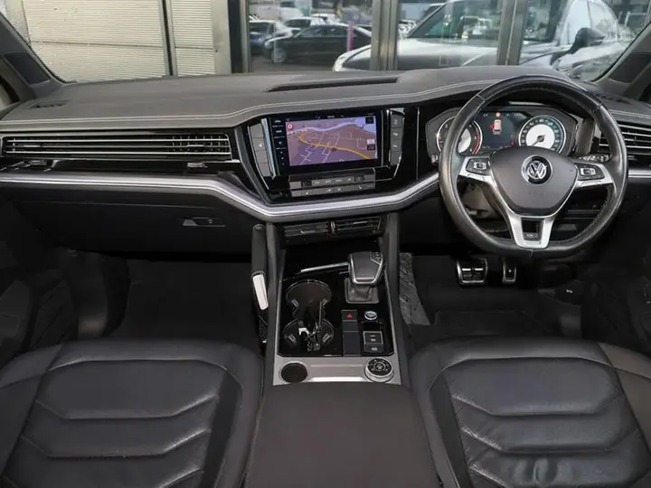 Volkswagen Touareg 2019 photo 3