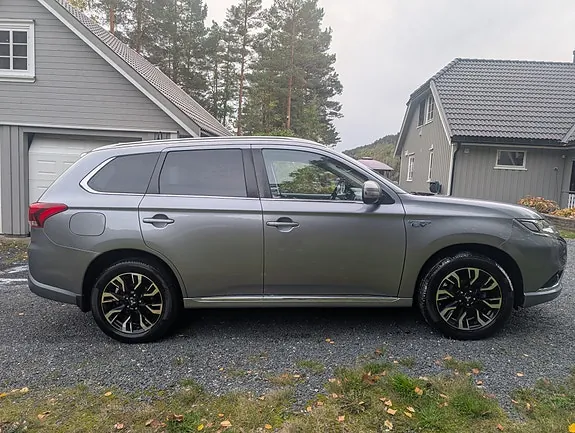 Mitsubishi Outlander 2016 photo 3