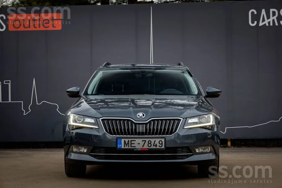 Skoda Superb 2019 photo 2