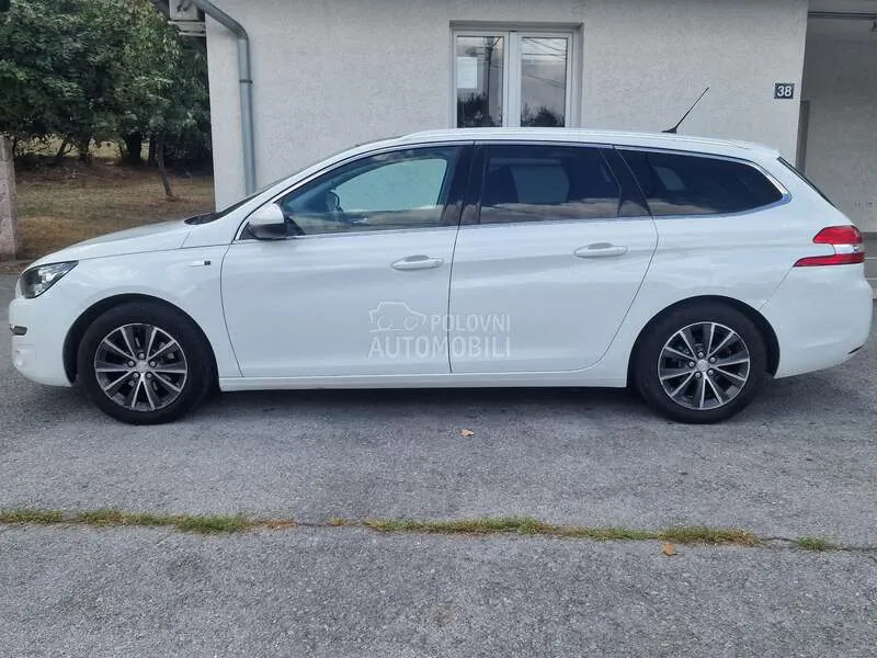 Peugeot 308 2014 photo 4