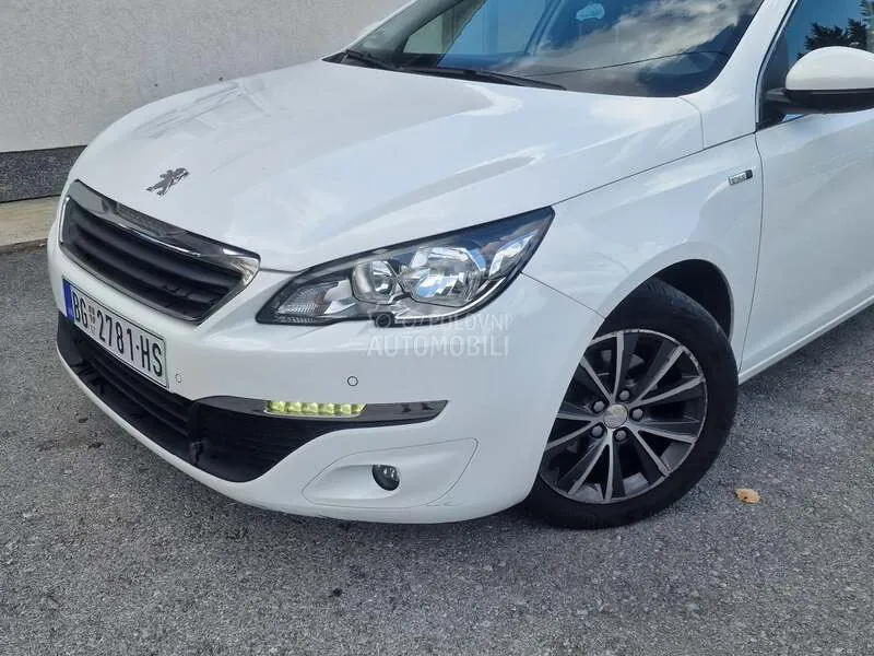 Peugeot 308 2014 photo 3