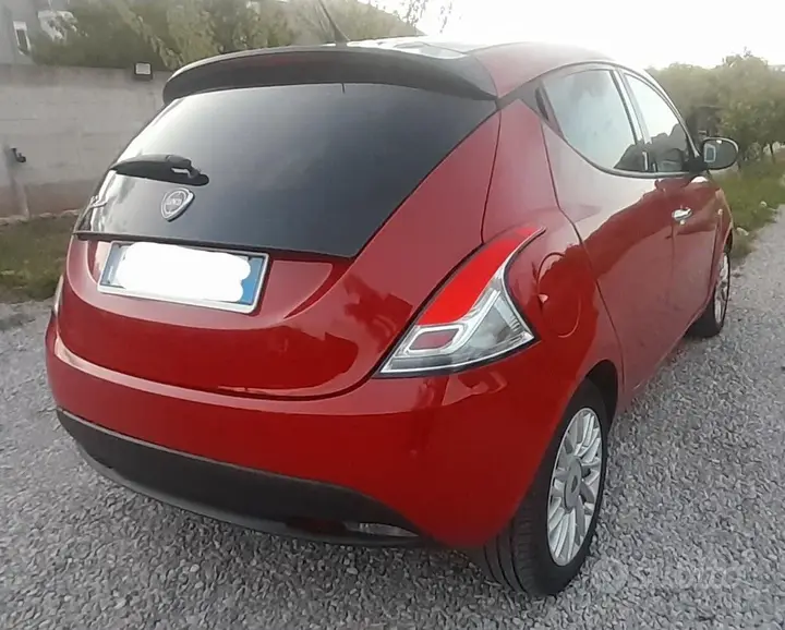 Lancia Ypsilon 2012 photo 5