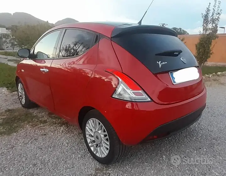 Lancia Ypsilon 2012 photo 4