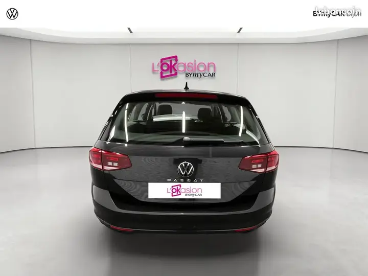 Volkswagen Passat 2023 photo 4