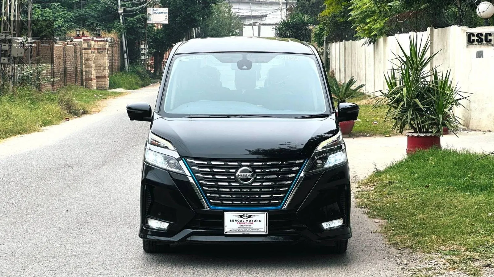 Nissan Serena