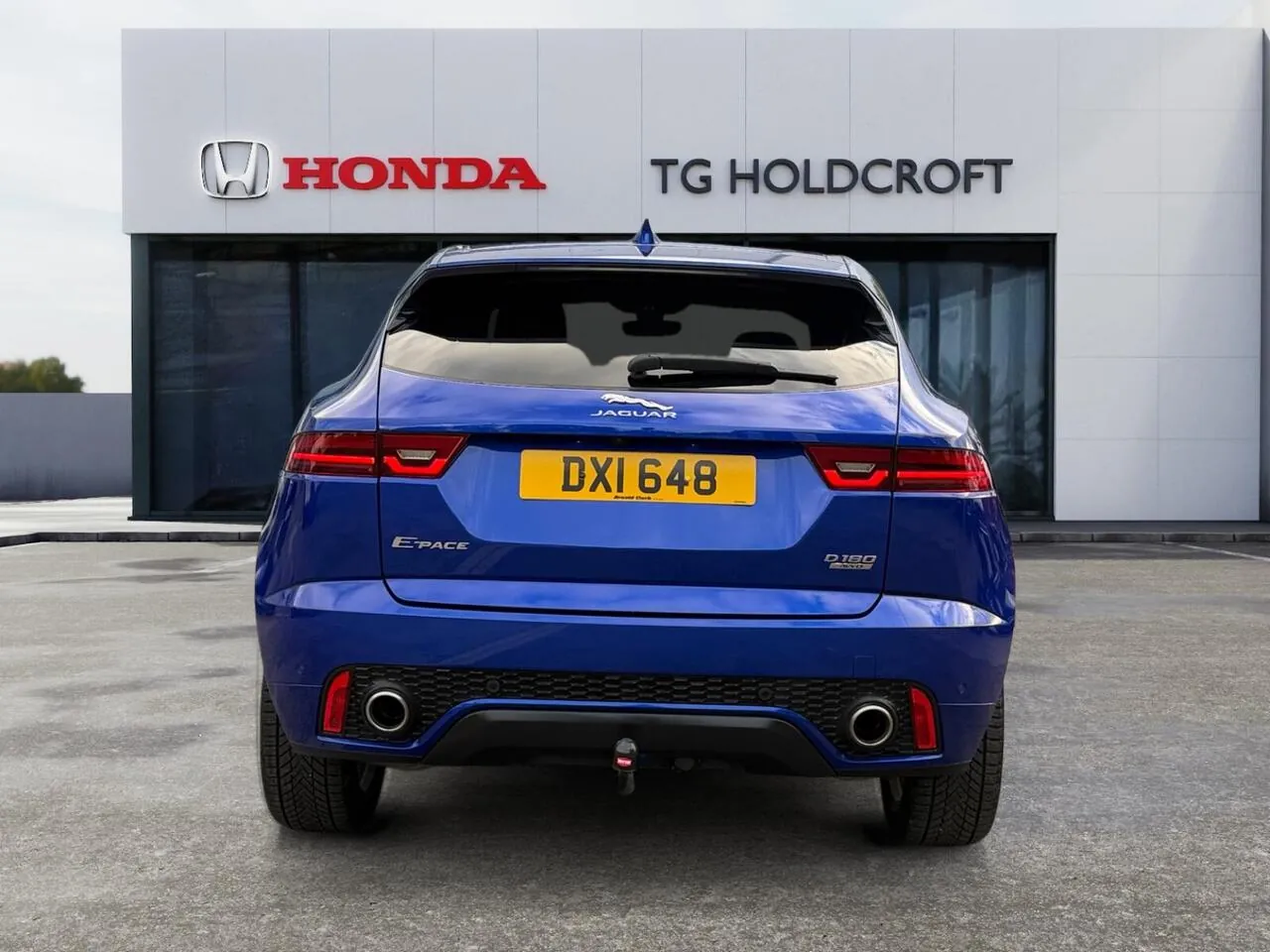 Jaguar E-Pace 2019 photo 4