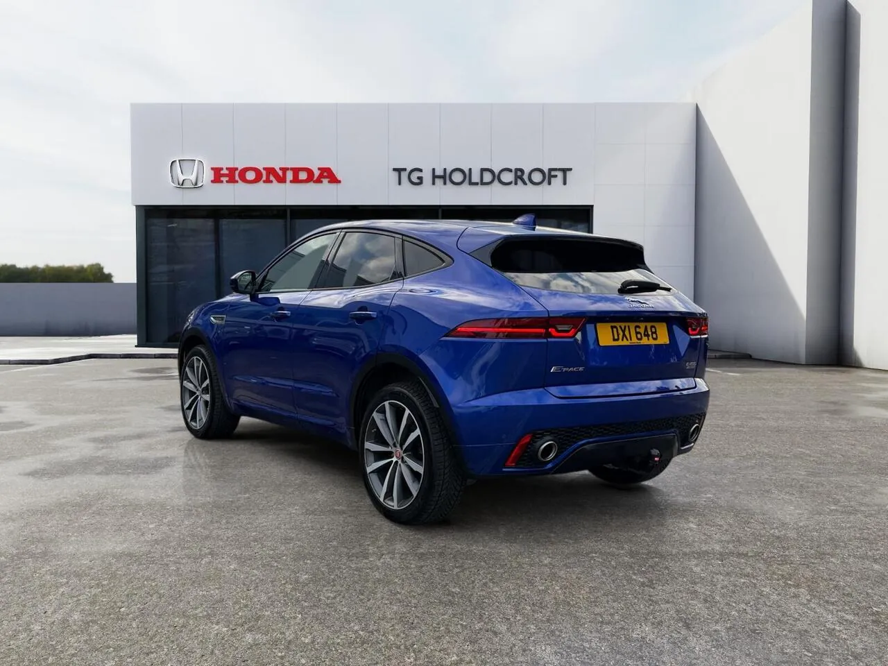 Jaguar E-Pace 2019 photo 3