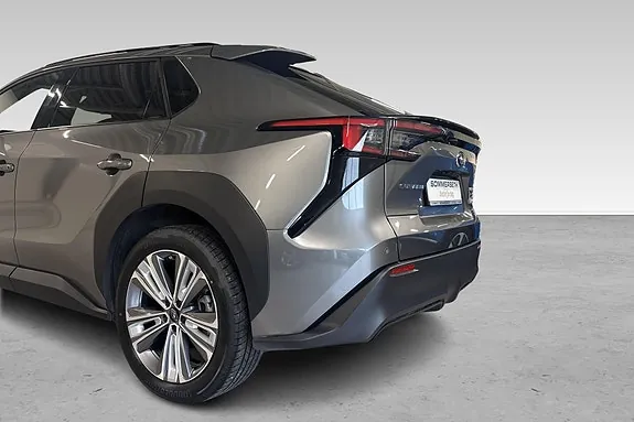 Subaru Solterra 2023 photo 5